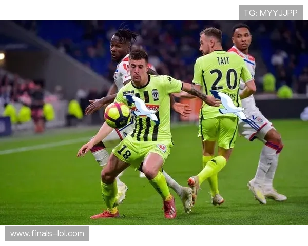 法甲联盟完善制度建设强化执法力度维护联赛公平公正