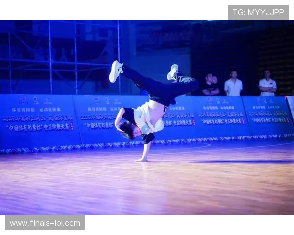 街舞、轮滑球等时尚体育项目在舟山体育季吸引广泛参与