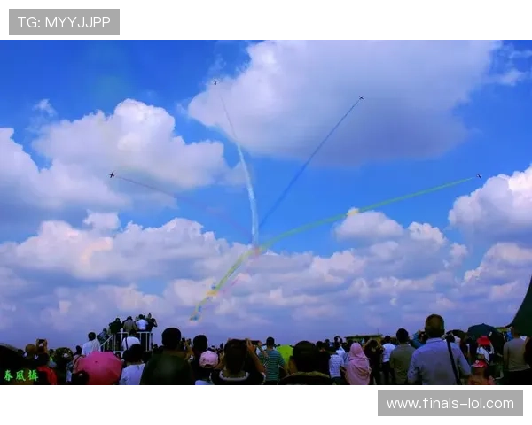 雄鹰队第三局连续三个高飞接杀抑制对方得分